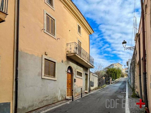 Appartamento in vendita a Poggio Moiano, Lazio