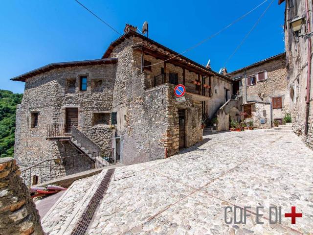 Appartamento in vendita a Poggio Moiano, Lazio