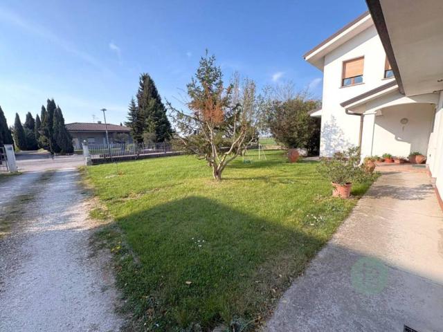 Appartamento in vendita a Poggio Rusco, Lombardia