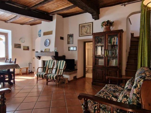 Appartamento in vendita a Poggio San Lorenzo, Lazio