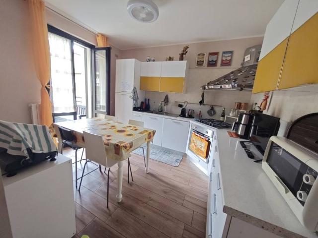 Appartamento in vendita a Pogliano Milanese, Lombardia