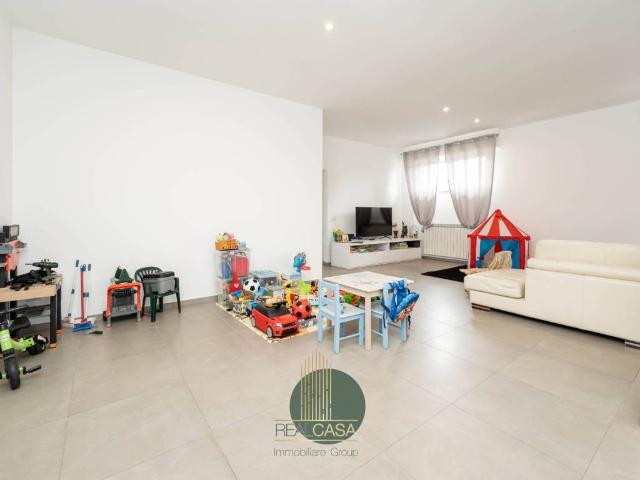 Villa Indipendente in vendita a Bettolino, Pogliano Milanese