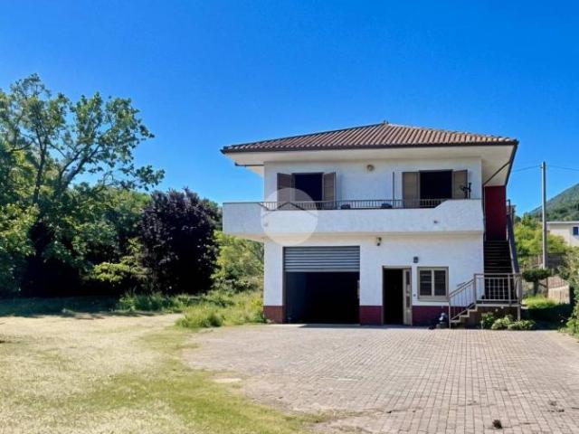 Appartamento in vendita a Santa Marina, Campania