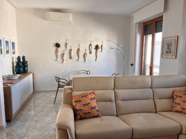 Appartamento in vendita a Rione Gelso, Puglia