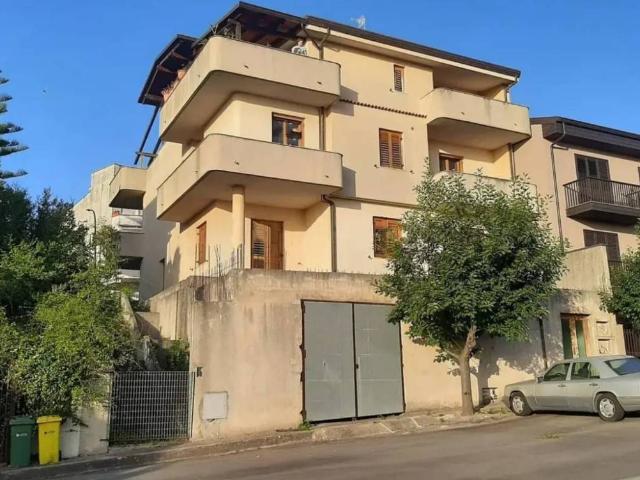 Appartamento in vendita a Calabria, Reggio Calabria