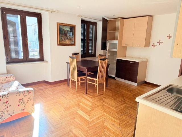 Appartamento in vendita a Pollein, Aosta