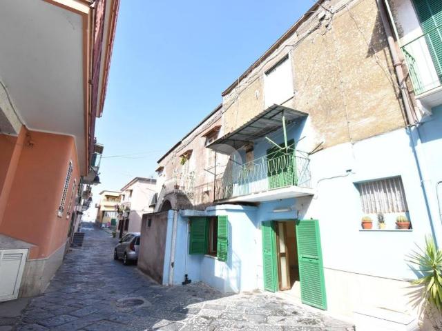 Appartamento in vendita a Pollena Trocchia, Napoli