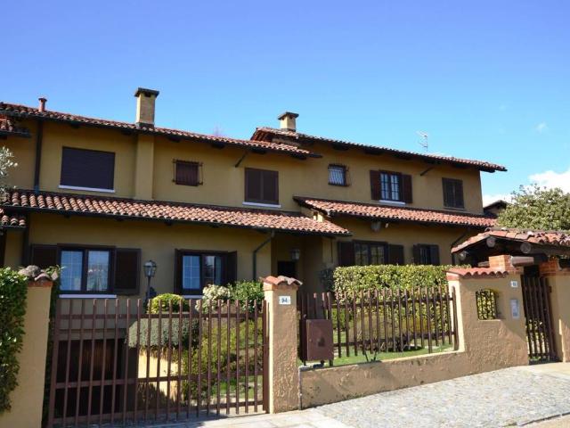 Villa Schiera in vendita a Piemonte, Biella