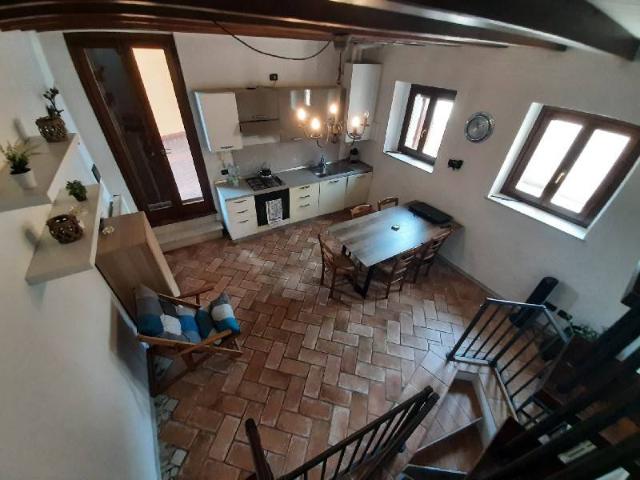 Appartamento in vendita a Polpenazze, Lombardia