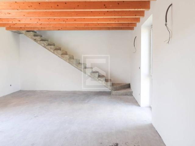 Appartamento in vendita a Polpenazze, Lombardia