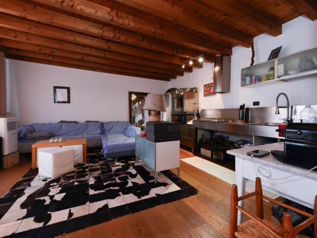 Appartamento in vendita a Polpenazze, Lombardia