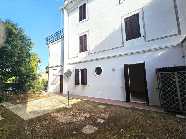 Appartamento in vendita a Marche, Ancona