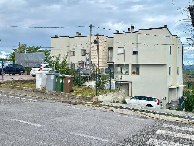 Appartamento in vendita a Rustico, Marche
