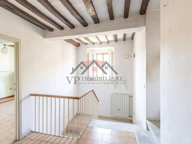 Appartamento in vendita a Larderello, Toscana