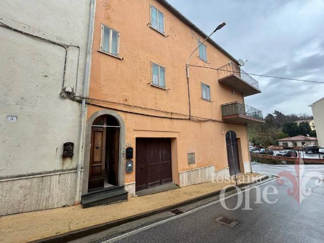 Appartamento in vendita a Larderello, Toscana