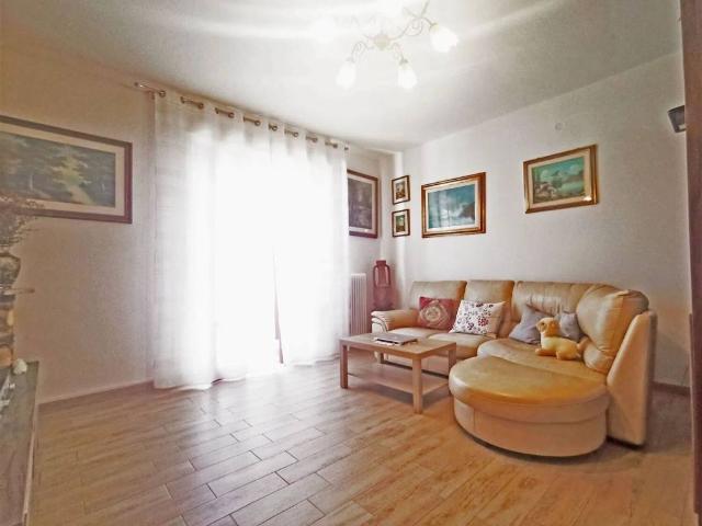 Appartamento in vendita a Larderello, Toscana
