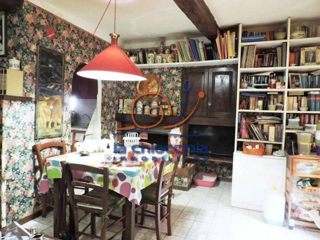 Appartamento in vendita a Larderello, Toscana