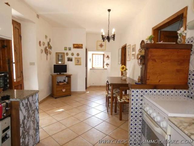 Appartamento in vendita a Montecerboli, Larderello