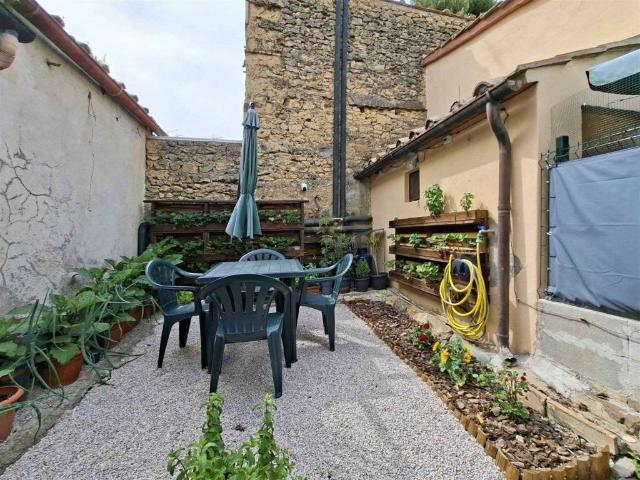 Appartamento in vendita a Larderello, Toscana