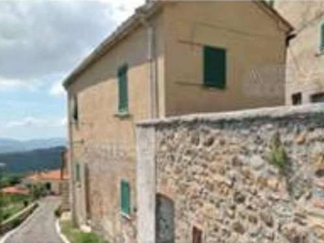 Appartamento in vendita a Larderello, Toscana