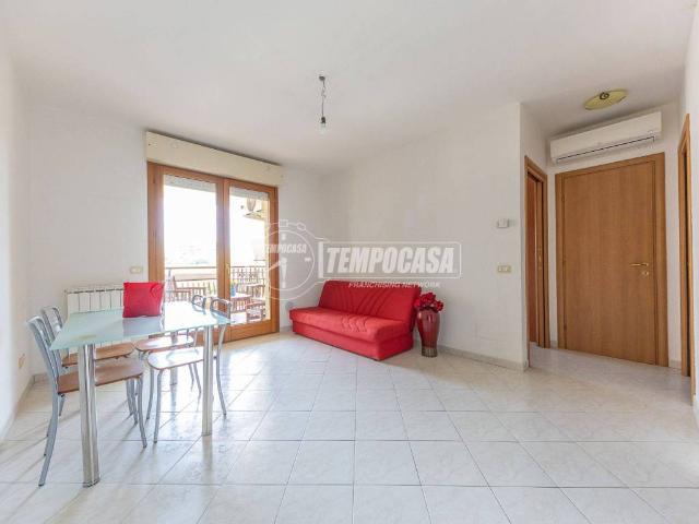 Appartamento in vendita a Colli di Enea, Roma Capitale
