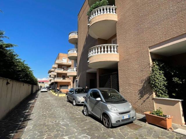 Appartamento in vendita a Area Produttiva, Roma Capitale