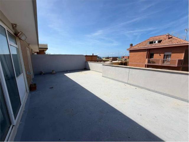 Appartamento in vendita a Torvajanica, Roma Capitale