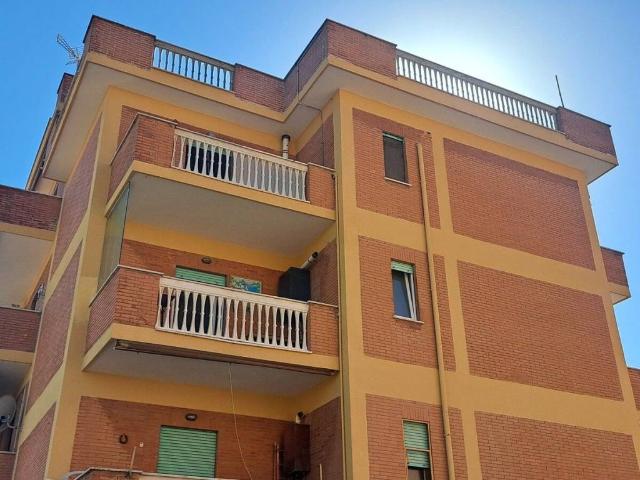 Appartamento in vendita a Zingarini, Roma Capitale