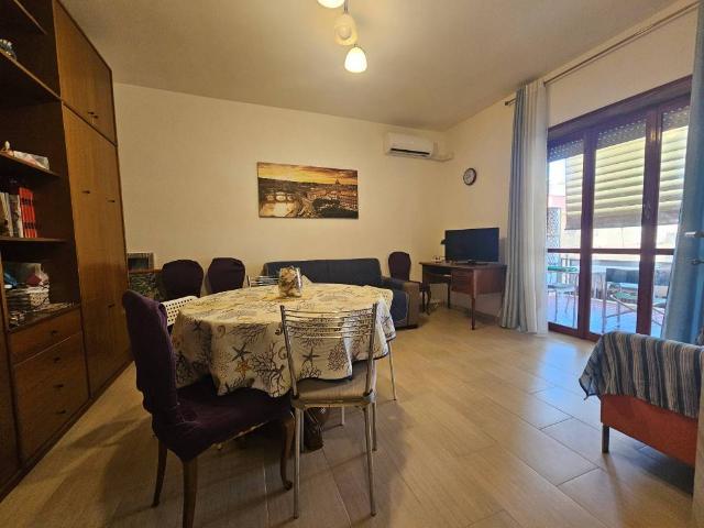 Appartamento in vendita a Laurentum, Roma Capitale