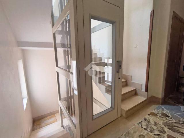 Appartamento in vendita a Pomigliano D'arco, Campania