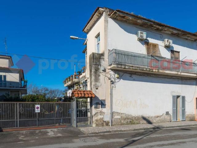 Appartamento in vendita a Pomigliano D'arco, Campania