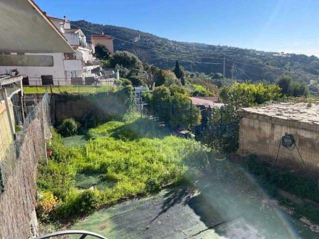 Appartamento in vendita a Pompeiana, Liguria