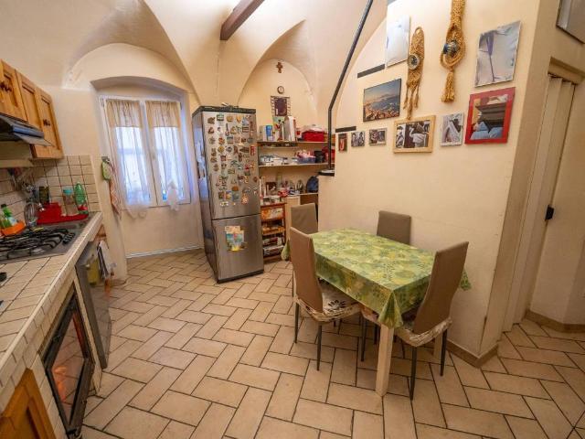 Appartamento in vendita a Pompeiana, Liguria