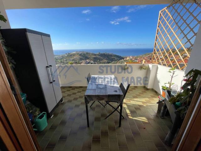 Appartamento in vendita a Pompeiana, Liguria