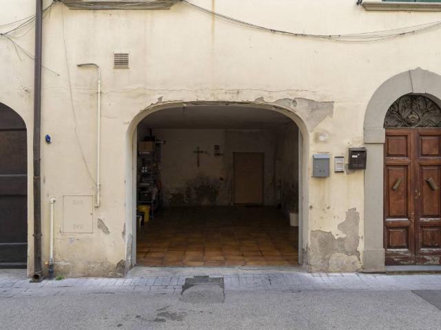 Appartamento in vendita a Ponsacco, Toscana