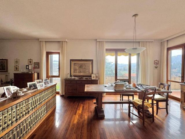 Villa Indipendente in vendita a Unione di Comuni Valdarno e Valdisieve, Pontassieve