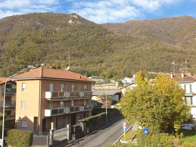 Appartamento in vendita a Lezza, Ponte Lambro