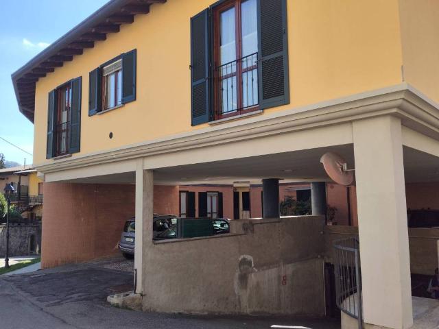 Appartamento in vendita a Lezza, Ponte Lambro