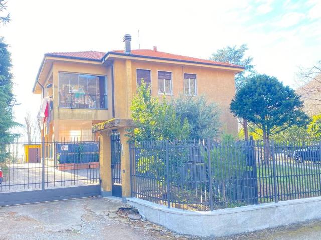 Appartamento in vendita a Lezza, Ponte Lambro