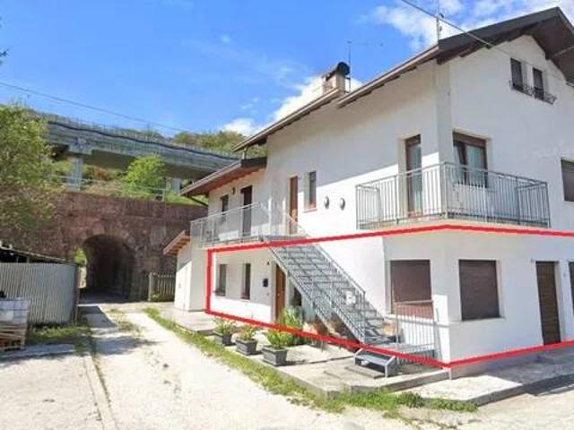 Appartamento in vendita a Ponte nelle Alpi, Quantin