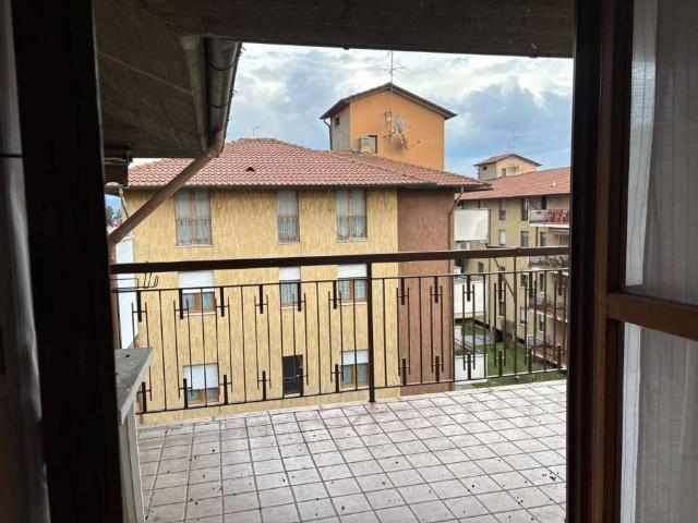 Appartamento in vendita a Locate Bergamasco, Ponte San Pietro