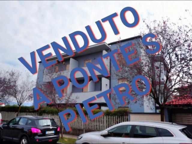 Appartamento in vendita a Locate Bergamasco, Ponte San Pietro