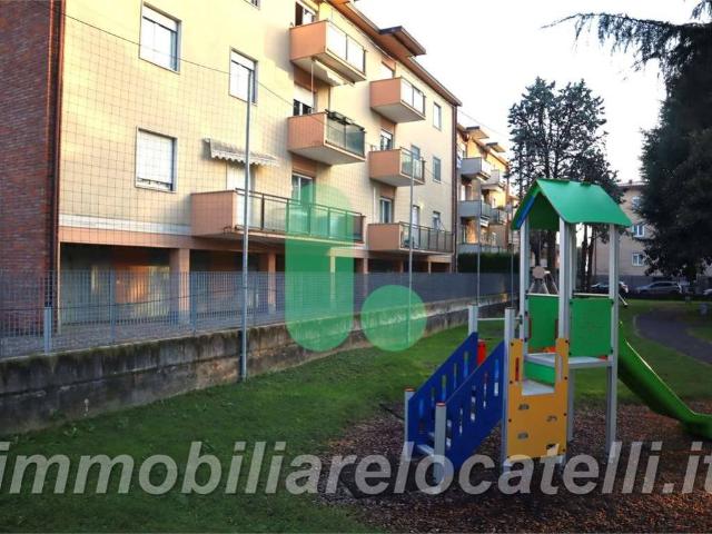 Appartamento in vendita a Locate Bergamasco, Ponte San Pietro