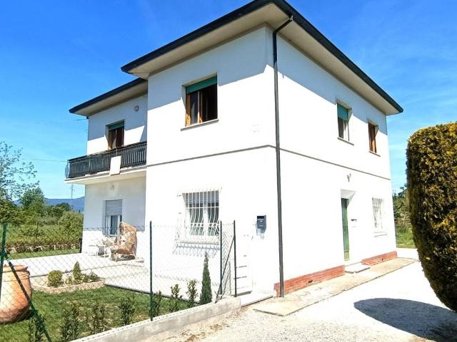 Appartamento in vendita a Pontedera, Toscana