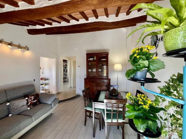 Appartamento in vendita a Pontedera, Toscana