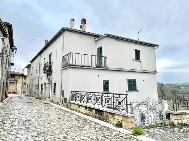 Appartamento in vendita a Pontelandolfo, Campania