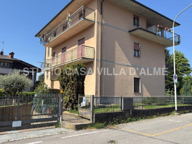Appartamento in vendita a Ponteranica, Lombardia