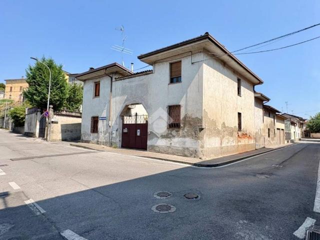 Appartamento in vendita a Pontevico, Lombardia