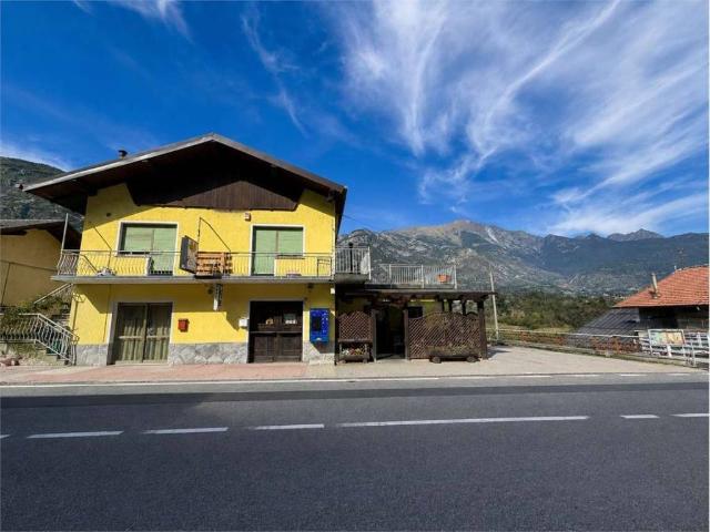 Appartamento in vendita a Pontey, Aosta
