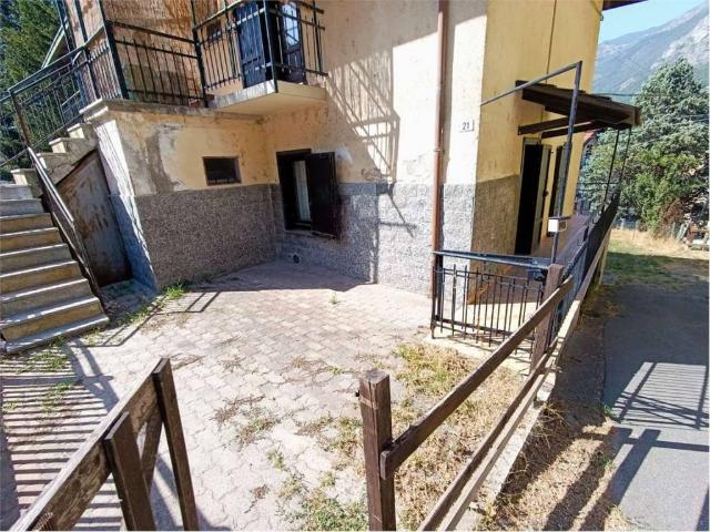 Appartamento in vendita a Pontey, Aosta
